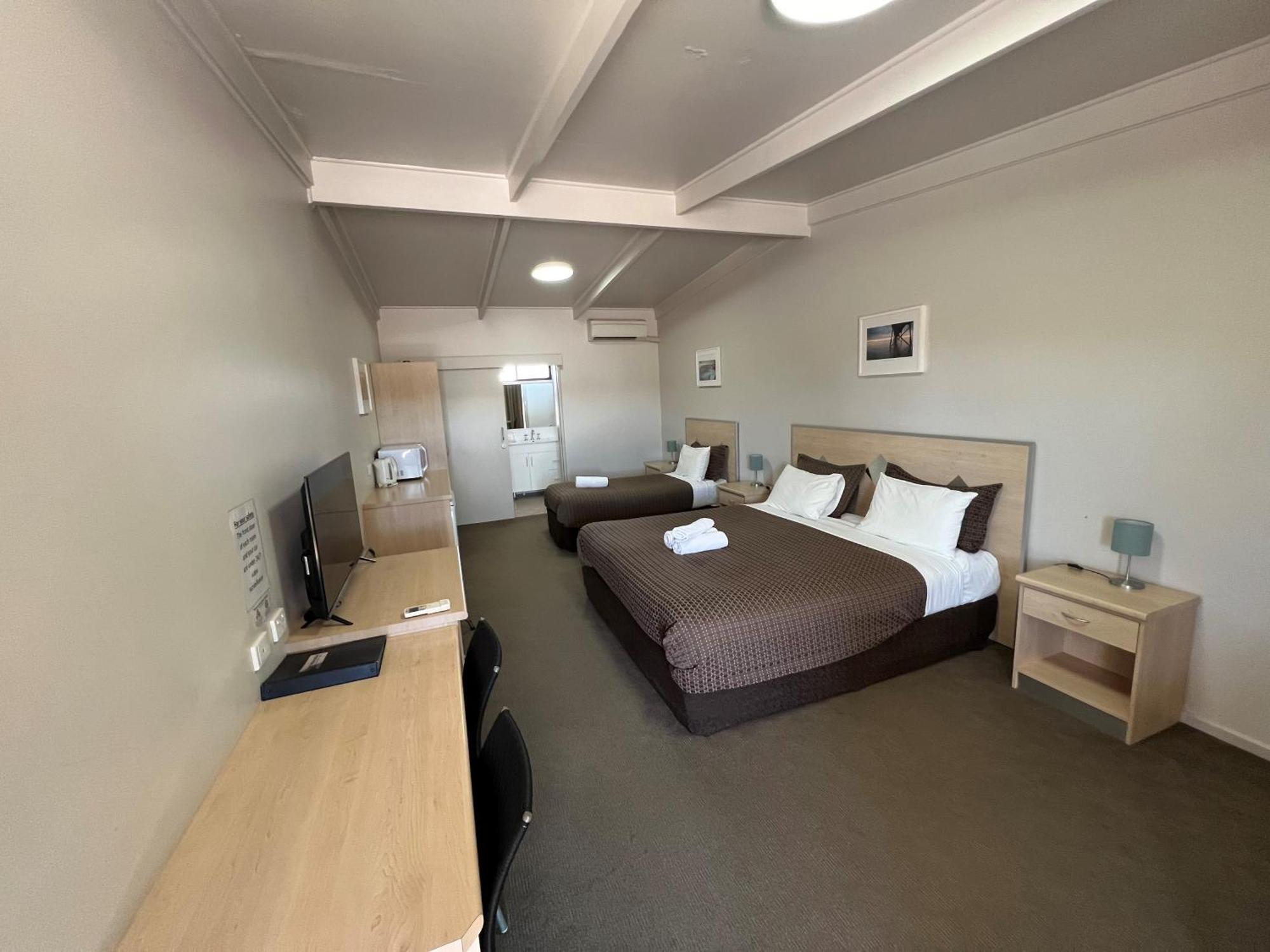Highway One Motel Ceduna Exterior photo